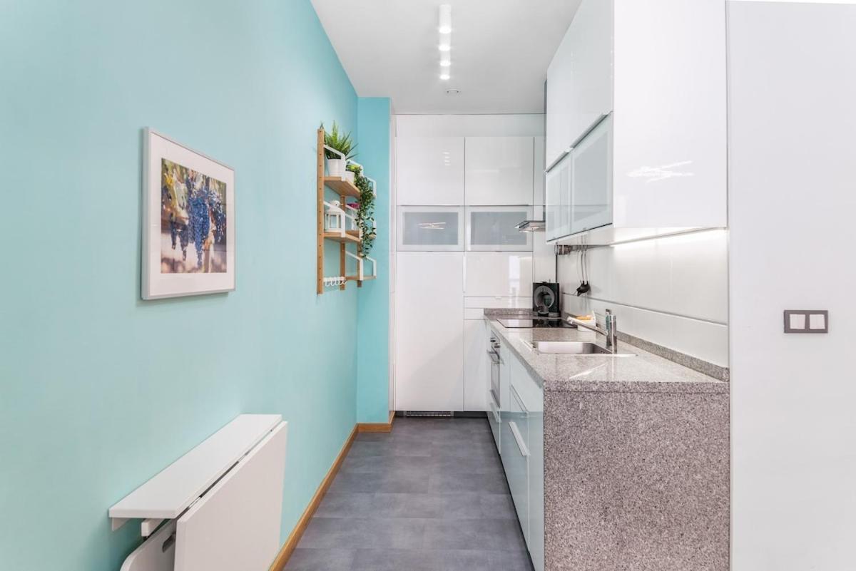 -malagasunapts- Modern Citycentre Pool&parking Apartment *
