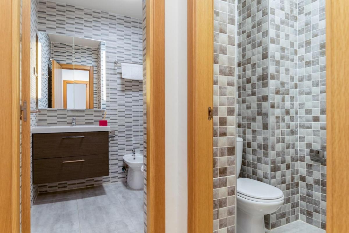 -malagasunapts- Modern Citycentre Pool&parking Apartment *