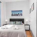 -MalagaSunApts- Modern CityCentre Pool&Parking