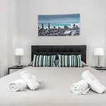-MalagaSunApts- Modern CityCentre Pool&Parking