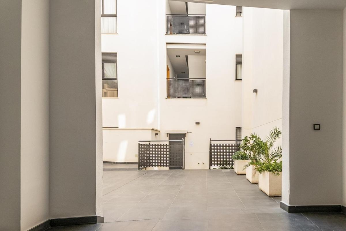 -malagasunapts- Modern Citycentre Pool&parking